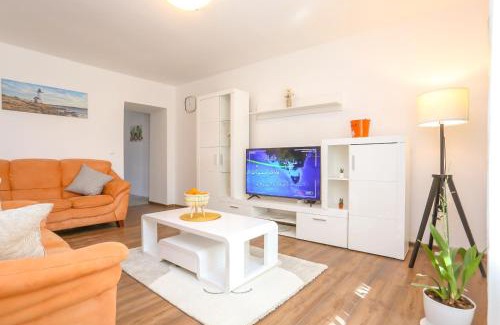 Mravince Apartamento | Holiday Home Lany
