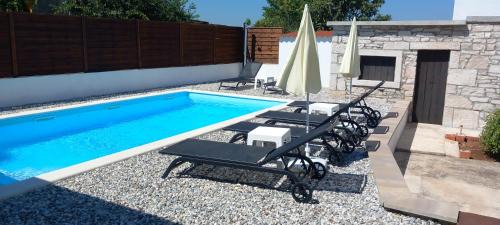 Mali Vareski Casa | Holiday Home Latin