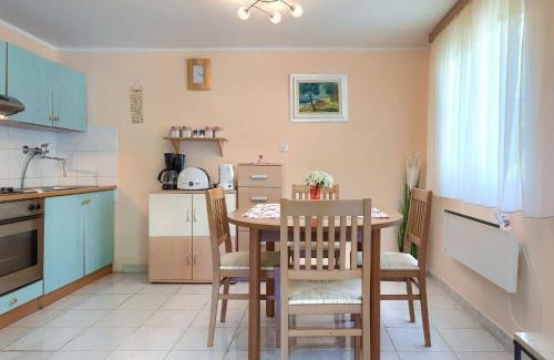 Karlovici Casa | Holiday Home Lavanda by Interhome