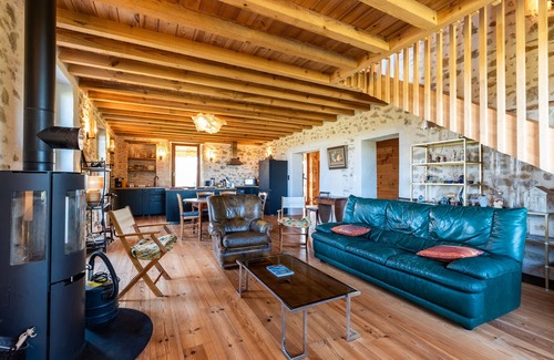 Bazas Casa | Casa de vacaciones 'Le Basque' con piscina compartida, terraza privada y Wi-Fi