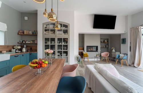 Modene Casa | Casa de vacaciones 'Le Cabanon De Modène' con terraza privada, Wi-Fi y aire acondicionado