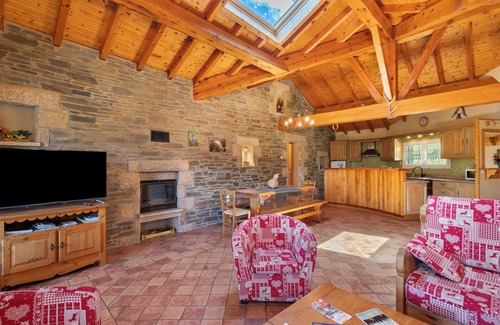Formigueres Casa | Casa de vacaciones 'Le Calmadou' con vistas a la montaña, terraza privada y Wi-Fi
