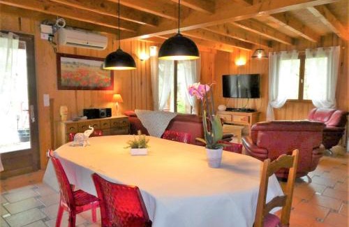 Loupiac Casa | Holiday Home Le Chêne Vert by Interhome