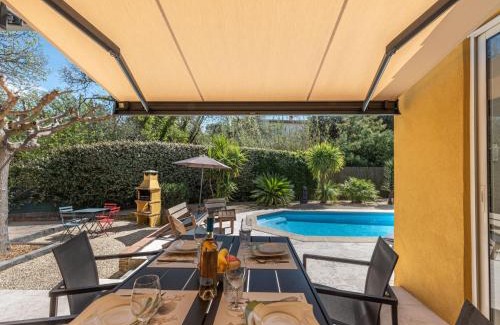 Cogolin Casa | Holiday Home Le Clos du Mûrier by Interhome