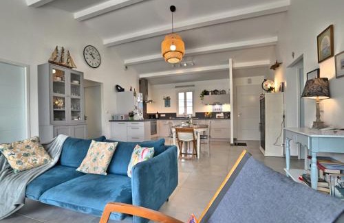 La Bree-les-Bains Casa | Holiday Home Le Mimosa by Interhome