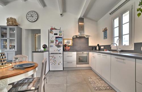 La Bree-les-Bains Casa | Holiday Home Le Mimosa by Interhome