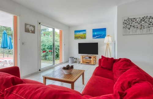 Vendays-Montalivet Casa | Holiday Home Les Acacias by Interhome