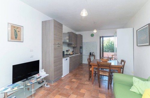 La Maddalena Casa | Casa de vacaciones 'Le Giare' con vistas al mar, Wi-Fi, aire acondicionado y balcón