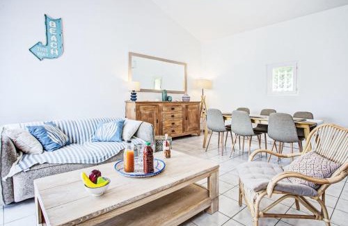 Torreilles Casa | Holiday Home Le Mas de Torreilles-4 by Interhome