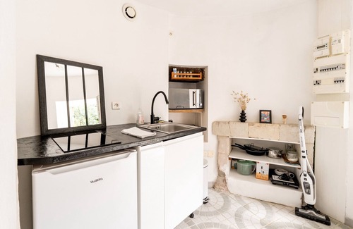 Vertou Casa | Casa de vacaciones 'Le Moulin De Pen Hoêt' con jardín compartido
