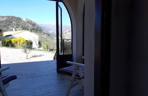 Condorcet Casa | Casa Vacacional 'Le Petit Tilleul' con Vista a la Montaña, Wi-Fi y Aire Acondicionado