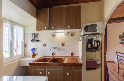 Gravieres Casa | Casa de vacaciones 'Le Pigeonnier' con vistas a la montaña, piscina compartida y aire acondicionado