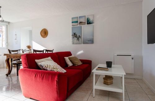 Pirou Casa | Holiday Home Les Chardons by Interhome