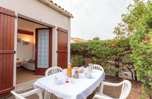 Les Mathes Casa | Holiday Home Les Charmilles-10 by Interhome