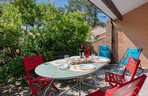 Lacanau-Ocean Casa | Holiday Home Les Cracks-9 by Interhome