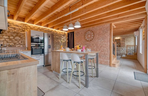Caraman Casa | Casa de vacaciones 'Les Echaunes' con terraza privada, Wi-Fi y aire acondicionado