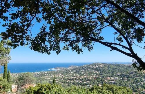 Cavalaire-sur-Mer Casa | Holiday Home Les Terrasses de L'Eau Blanche-4 by Interhome