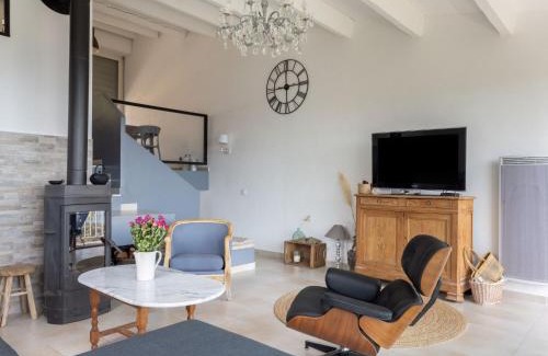 Cavalaire-sur-Mer Casa | Holiday Home Les Terrasses de L'Eau Blanche-4 by Interhome