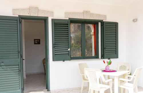 Limpiddu Apartamento | Casa de vacaciones 'Limpiddu 5' con vistas a la montaña y jardín compartido