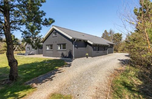 Blavand Strand Casa | Holiday Home Lova - 600m from the sea by Interhome
