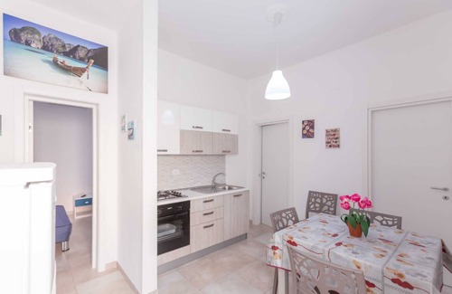 Porto Cesareo Casa | Casa de vacaciones 'Luna Rossa' con terraza privada, Wi-Fi y aire acondicionado