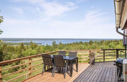 Tibro Casa | Holiday Home Lunnekullen by Interhome