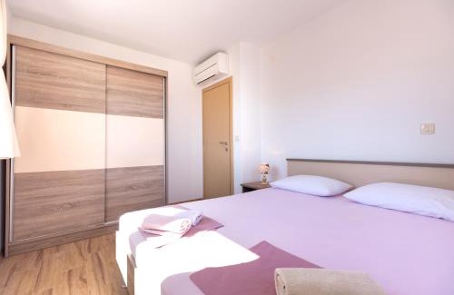 Slatine Casa | Holiday Home Lydia