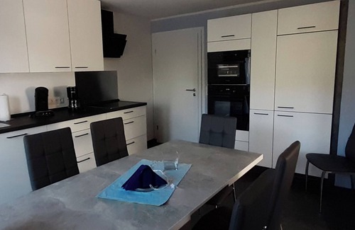 Attendorn Casa | Casa de vacaciones 'Maag, 102qm' con terraza privada y Wi-Fi