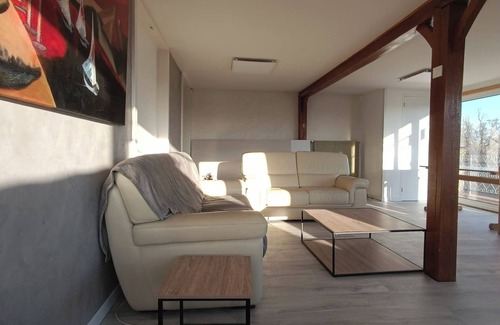 Bourges Casa | Casa de vacaciones 'Maison Au 19' con terraza compartida, jardín compartido y Wi-Fi
