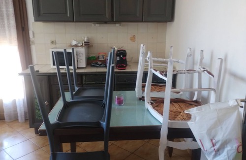 Saintes Casa | Holiday Home 'Maison De Famille' with Private Terrace and Private Garden