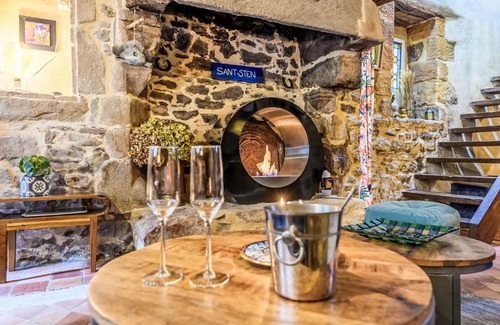 Port de St Goustan Casa | Holiday Home Maison du Bosco by Interhome