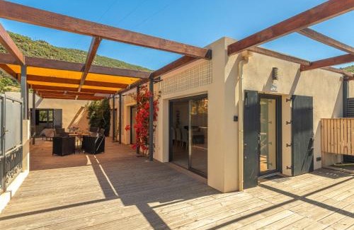 Cavaliere Casa | Holiday Home Maison Flocy by Interhome