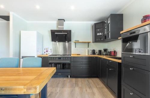 Cavaliere Casa | Holiday Home Maison Flocy by Interhome