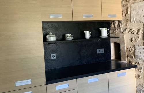 Trois-Palis Casa | Casa de vacaciones 'Maison Angoulême' con terraza privada, jardín privado y Wi-Fi