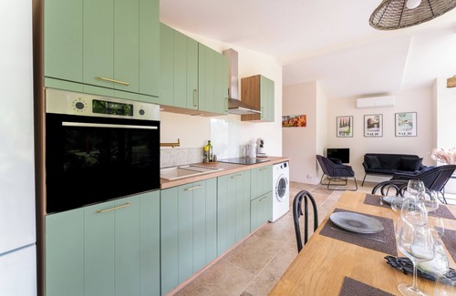 Apt Casa | Casa de vacaciones 'Maison Marvic, Le Tilleul T3' con vistas a la montaña, piscina y Wi-Fi