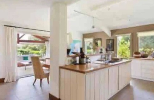 Arbonne Casa | Holiday Home 'Maison' with Private Pool, Private Terrace and Wi-Fi