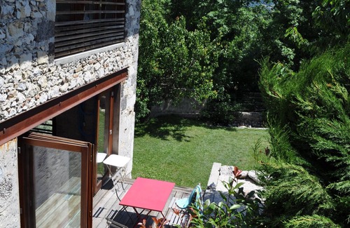 Noyarey Casa | Holiday Home 'Maison' with Mountain View, Shared Terrace and Wi-Fi