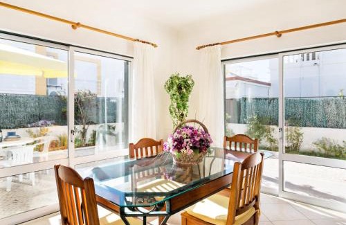 Manta Rota Casa | Holiday Home Manta Rota 450m from the Beach by Interhome