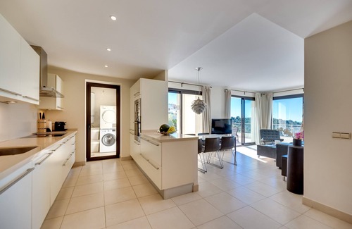Marbella Casa | Casa de vacaciones "Marbella Luxury Penthouse" con 3 piscinas, jardín y Wi-Fi