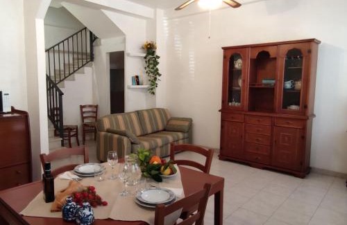 Portopalo di Capo Passero Casa | Holiday Home MarEmi Portopalo by Interhome