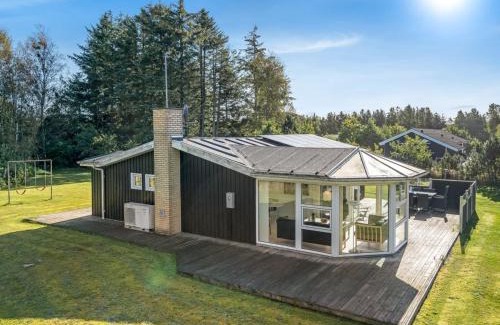 Bratten Strand Casa | Holiday Home Martina - 500m from the sea by Interhome