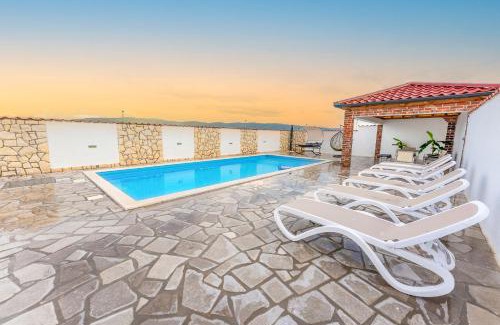 Pridraga Casa | Holiday Home Meri