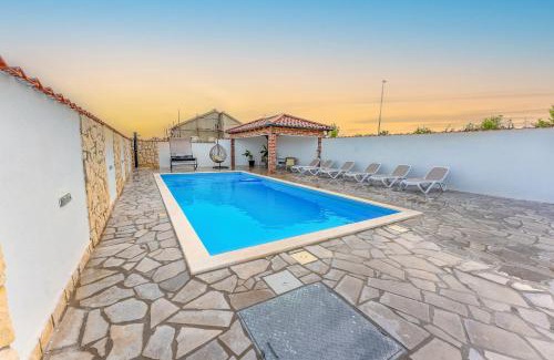 Pridraga Casa | Holiday Home Meri