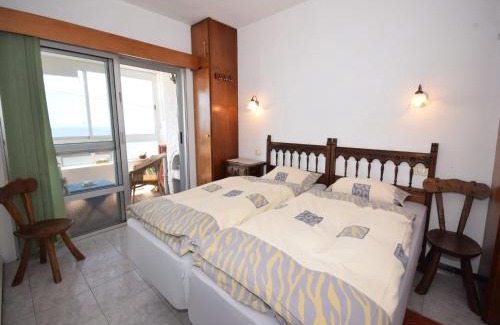 Tacoronte Casa | Holiday Home Mesa del Mar near Black Beach