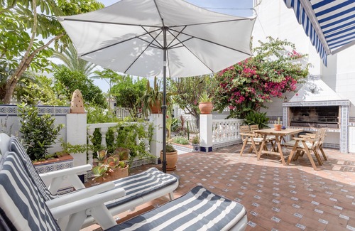 Caleta de Velez Casa | Casa de vacaciones "Mi Casa" con Wi-Fi, jardín, terraza y piscina compartida