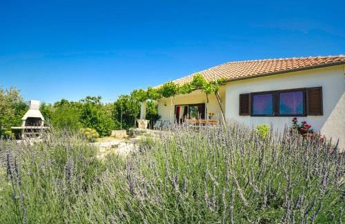 Murter Casa | Holiday Home Mihotić by Interhome