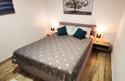 Pridraga Casa | Holiday Home Milka by Interhome