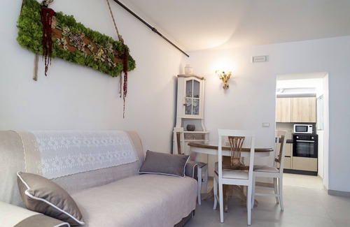 Ovindoli Casa | HOLIDAY HOME Mìrame 2min. from the historic center, renovated romantic and elegant