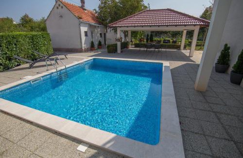 Lovrec Casa | Holiday Home Mirela