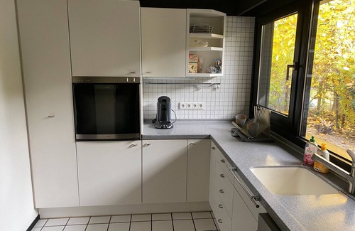 Kagel Casa | Holiday Home 'Mit Ruhe Wasser Licht' with Private Terrace, Private Garden and Wi-Fi